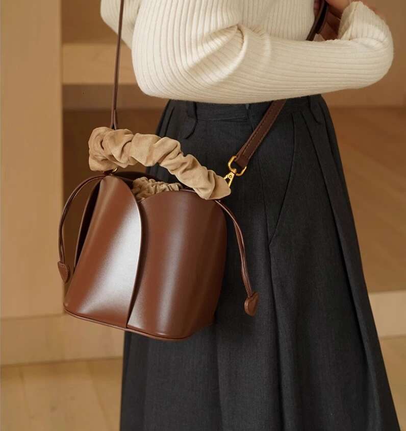 Drawstring Pocket Petals New Vegetable Basket Bucket Niche Design Retro Handbag Women's Shoulder Crossbody Bag