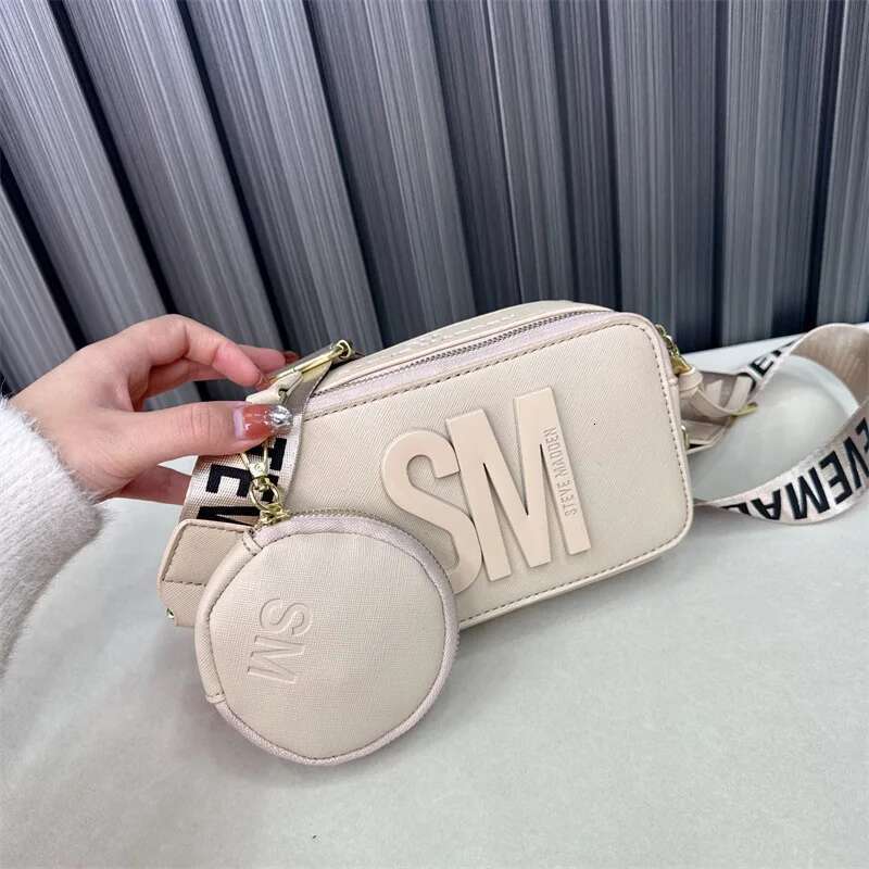 Spring/Summer New Fashion Camera With Wide Shoulder Strap, Lettering, Small Square Bag, Crossbody Bag