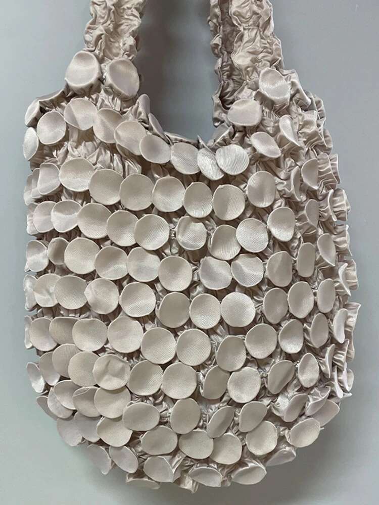 Pleated Bags Women Appliques Solid Color Versatile Niche Deisgn Simpicity Outwear New 2025 Female Casual Bag 17G7120