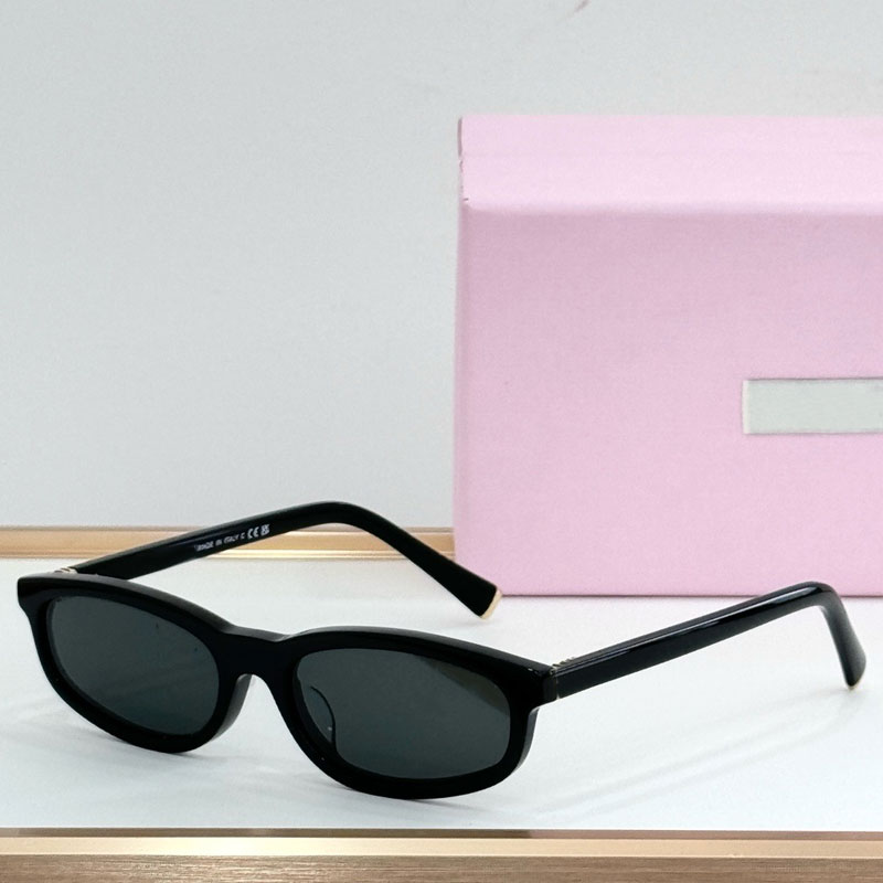 Designer Women Sunglasses for Outdoor travel Black Acetate Frame Small Rectangular Glasses with UV Protective 100% Lenses Womens Fashion OL Glasses M UA06