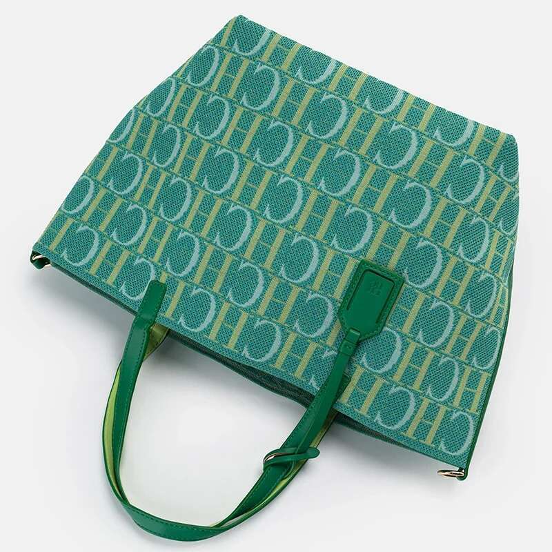 CH Popular Large Capacity Tote Versatile Elegant Casual Shopping High Quality Ladies Bag Women's Brand Fashion Letter Print