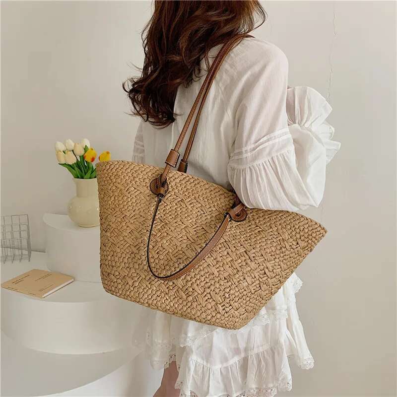 Casual Rattan New Large Capacity Designer Wicker Woven Handbag Summer Beach Bali Straw Bag Women's Travel Big Basket Wallet
