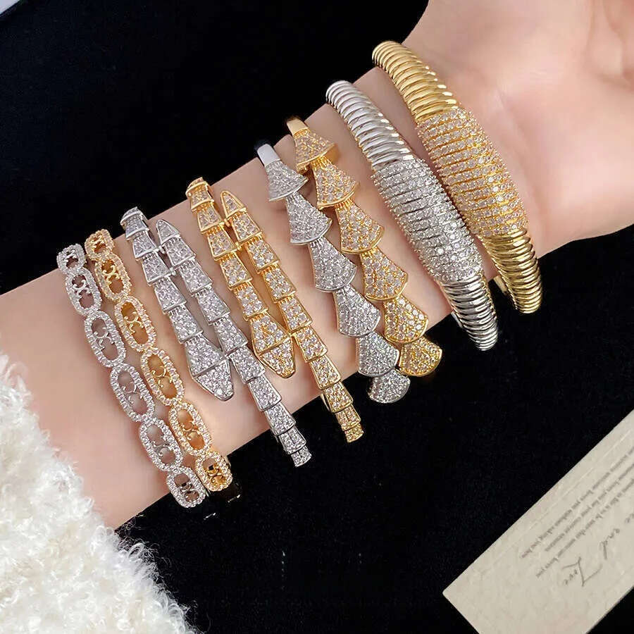 Bracelet designer bangle for women men Snake Clasp Zircon Bracelets copper plated with 18K gold Fashion Simple Versatile Luxury High end Feel Women�