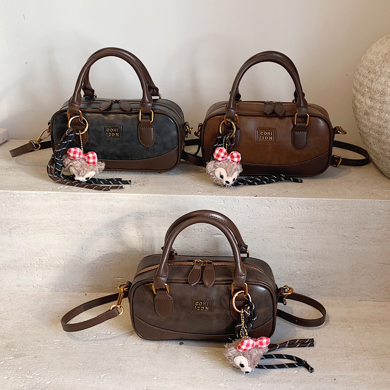 2025S Designer Women S Bag Fashion Handbag For Women Autumn Winter Bowling Stylish Contrasting Color Small Square Bag High End Crossbody Bag