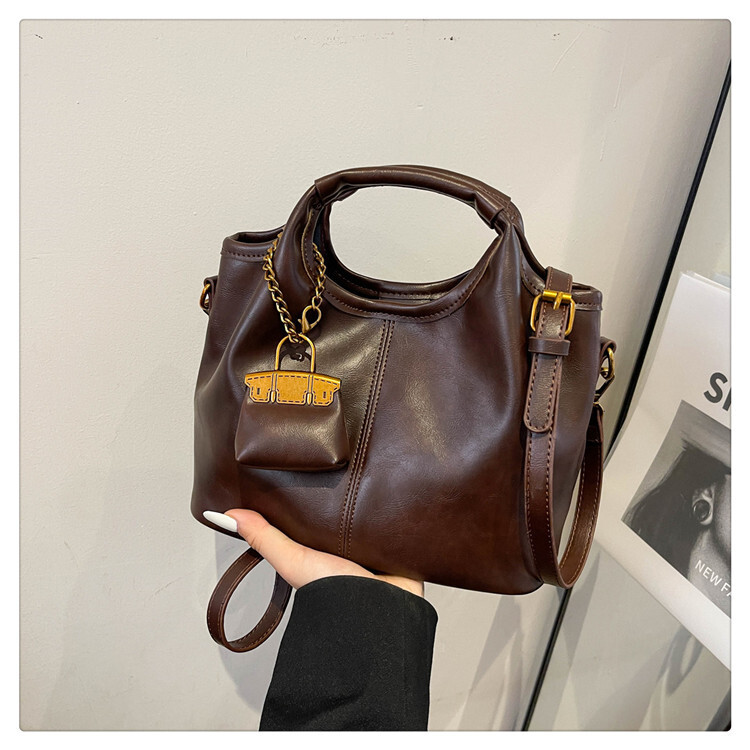 2025S Designer Women S Bag New Minimalist Handbag For Women Fashionable Soft Leather Texture Shoulder Bag Commuting Casual Crossbody Tote Bag