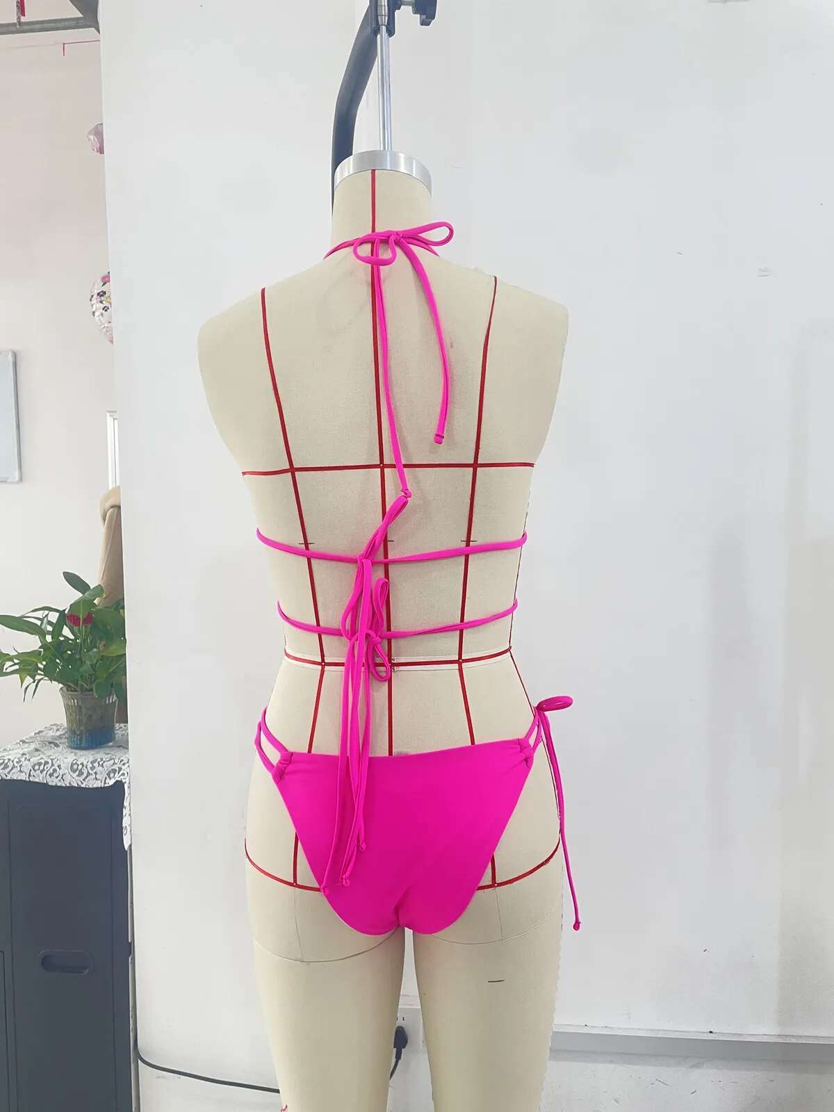 Dongdumaoyi Sexy Micro Bikini Women Hot Pink Metal Ring Linked Push Up Swimsuit Summer Bathing Suit Tie Side Thong Swimwear Biquini