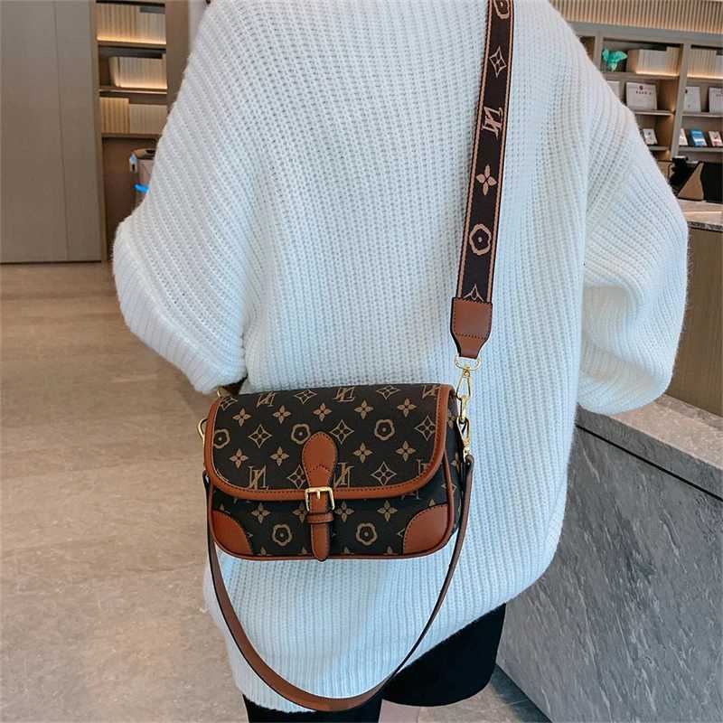 Modern Womens Handbag Designer Leather Crossbody Shoulder Bag Elegant Ladies Tote Purse With PocketsW251107