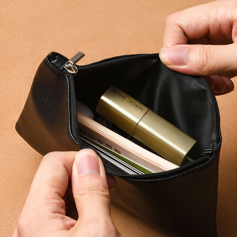 Premium 18-Piece Makeup Artist Brush Collection - Ideal For Skincare and Beauty Applications