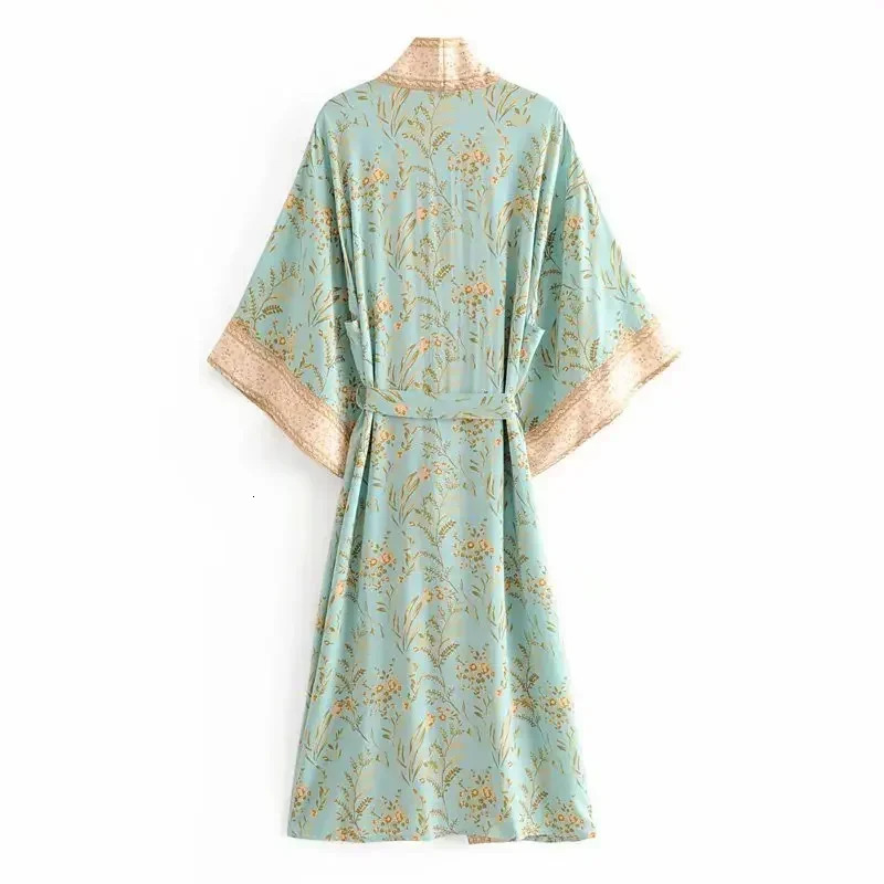 Bohemian Queen Fashion Womens Green Flower Printed Bat Sleeve Artificial Silk Beach Kimono Vneck Robe Bikini Top 250327
