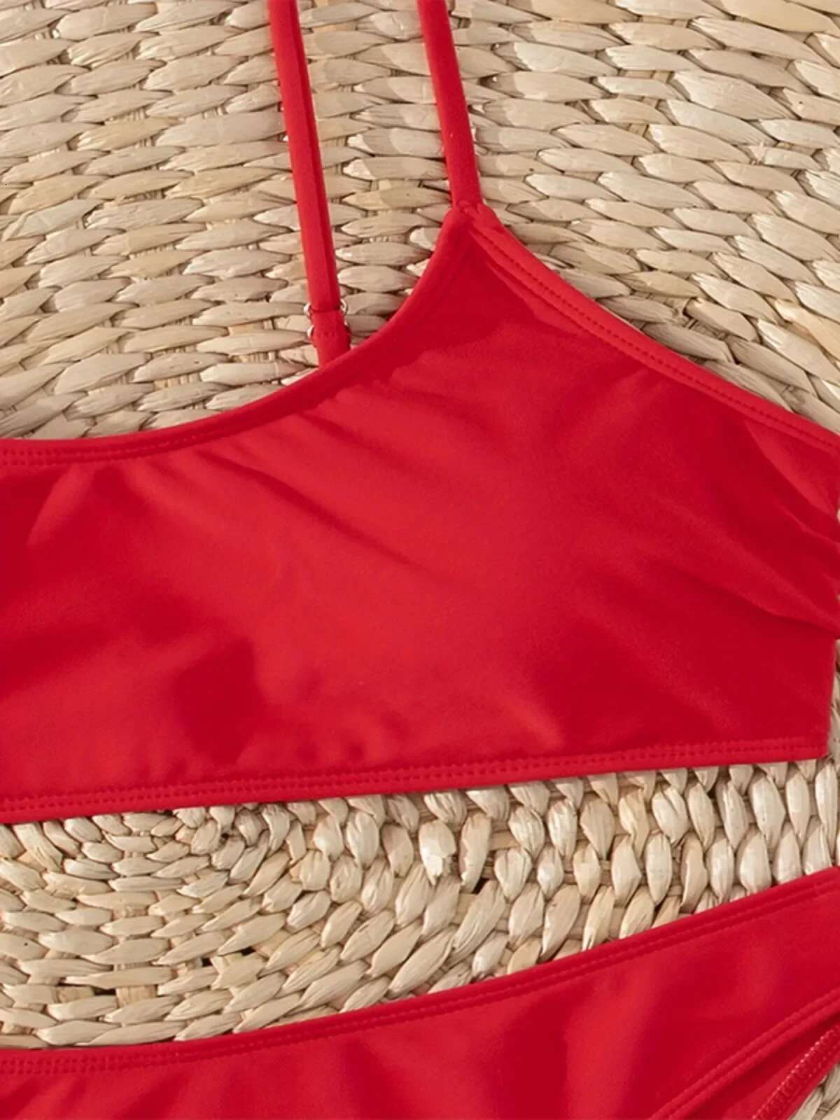 Dongdumaoyi Solid Color Red Two Piece Swimsuit For Women Sexy U Neck Suspender Backless Bikini Set High Waist Beach Swimwear Bathing Suit