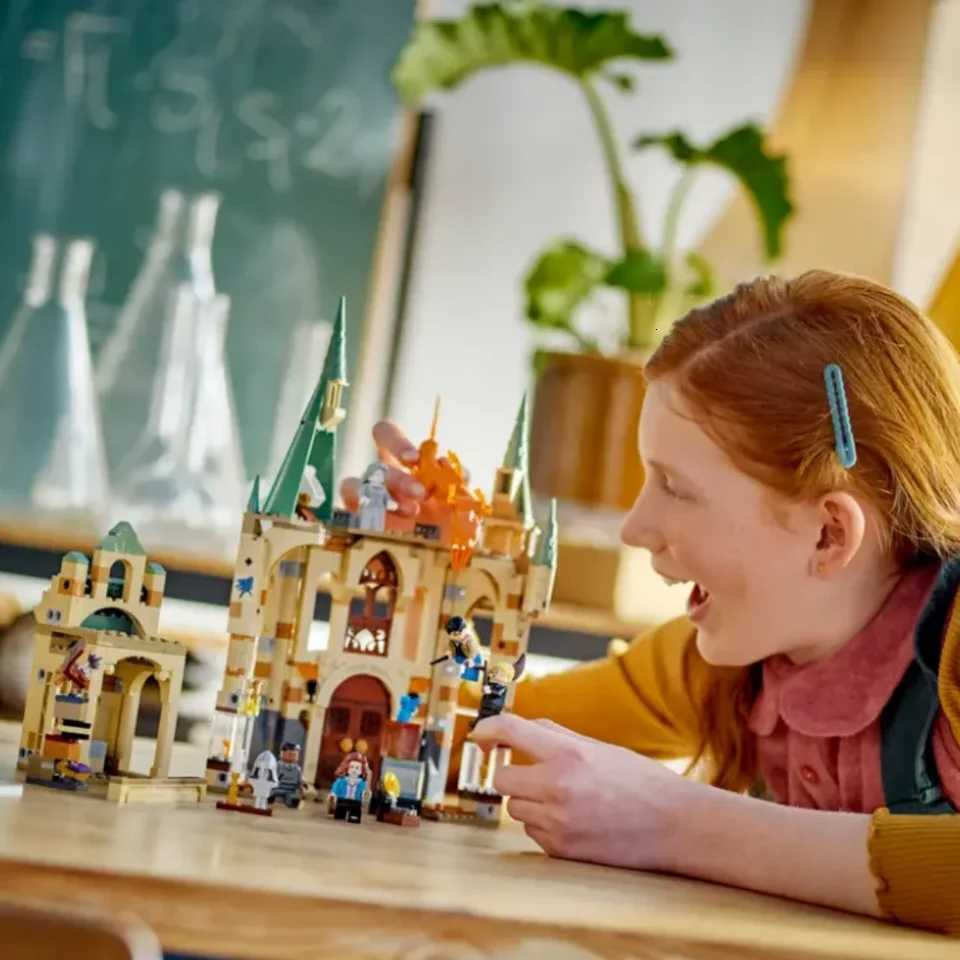 587Pcs Room of Requirement Magic House Model Moc Bricks 76413 Building Blocks Movie Sets Kids Toys Birthday Gifts for Boys 6114 Y251107