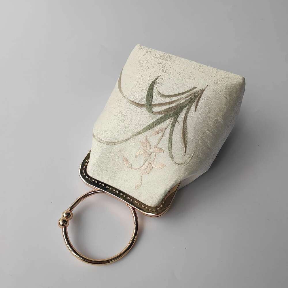 Vintage Pure Handmade Bags Embroidery Wers Shell Lock Women Shoulder Crossbody Bag Chain Women's Handbags Purses