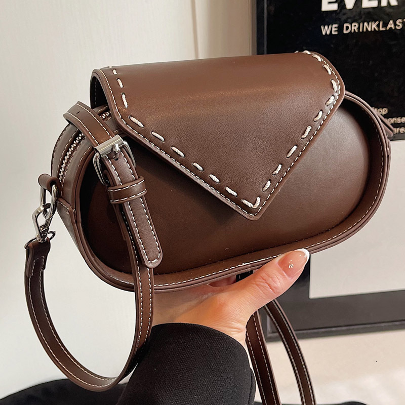 2025S Designer Women S Bag Crossbody New Fashionable Single Shoulder Bag Female Niche Design Internet Famous Fashion High End Small Square Bag
