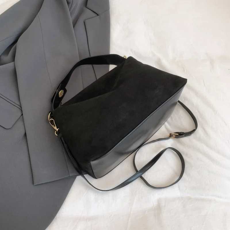 Luxury Designer Shopper Bag For Women Large Capacity Tote With Fashionable Crossbody Handbag ElegantW251106