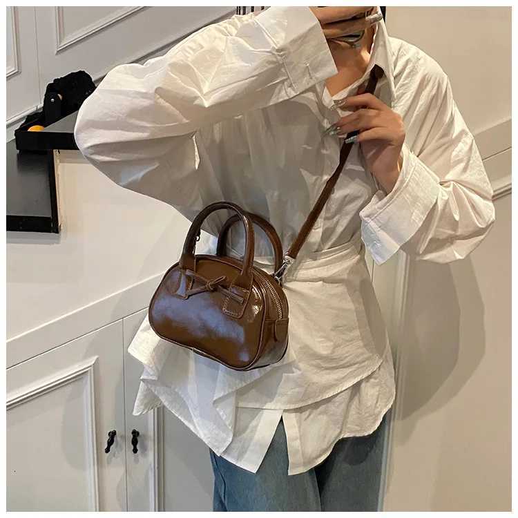 2025 Trendy Single Shoulder Bag Womens Small Square Purse - Elegant Zipper Top Handle Crossbody Bag for LadiesW251107