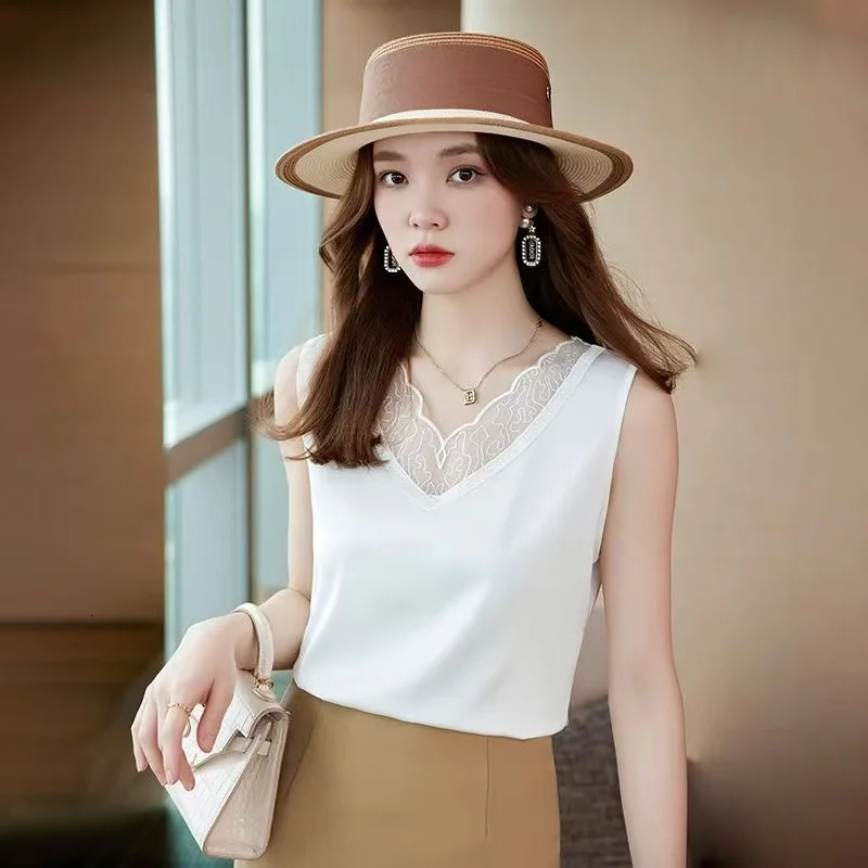 Elegant lace Vneck womens sleeveless Tshirt summer project acetic acid satin loose slimming 250407