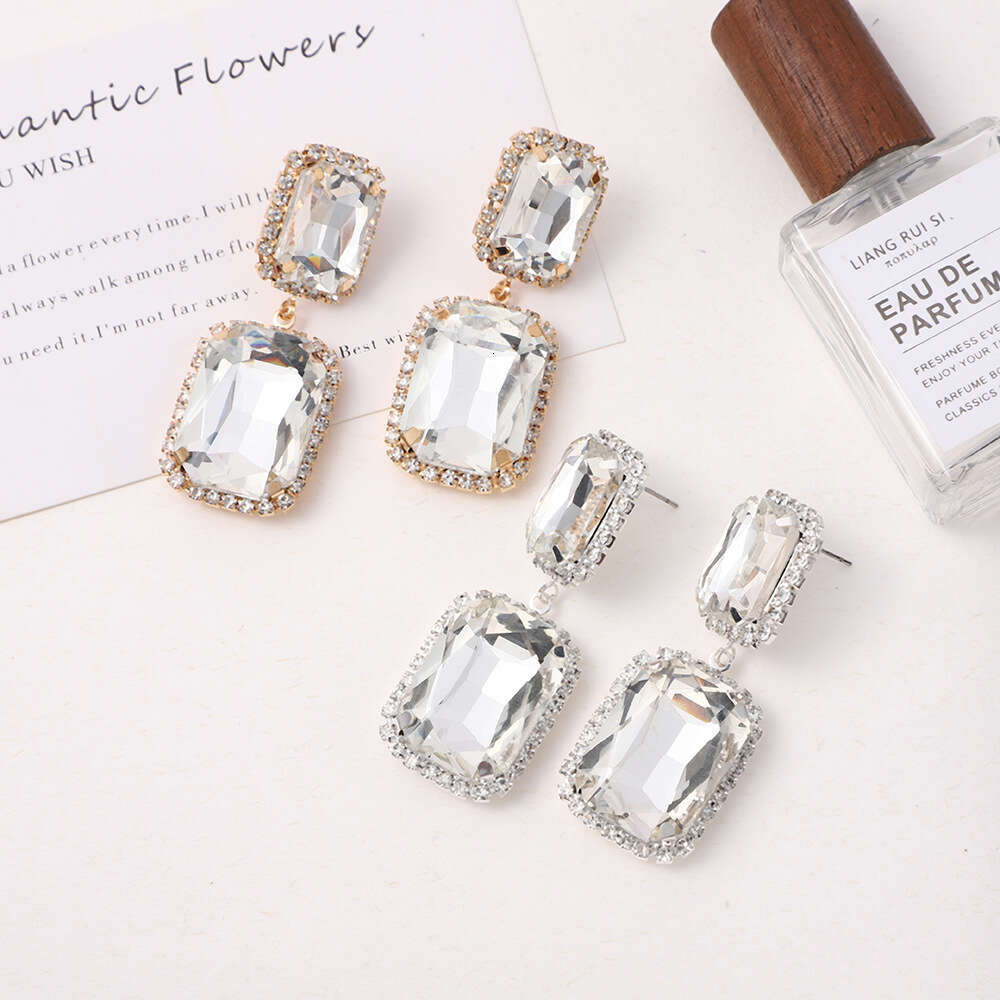 Style, personality, fashion, simple and fashionable rectangular cut earrings, hot temperament, women's accessories