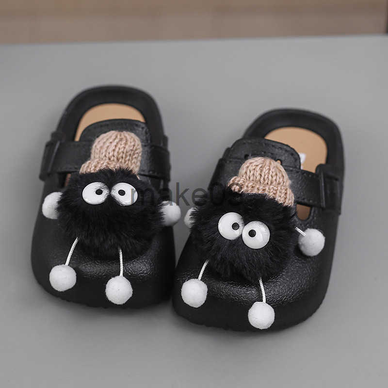 Girl Cute Big Eyes Baotou Boken Half Slippers 2025 Summer New Soft Bottom Anti slip Boys Beach Shoes Trendy J250403