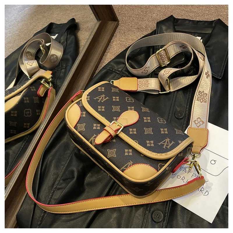 Elegant Womens Shoulder Bag Leather Crossbody Handbag Messenger Tote for Ladies by Luxury Brand Famous Designer Popular ClassicW251107