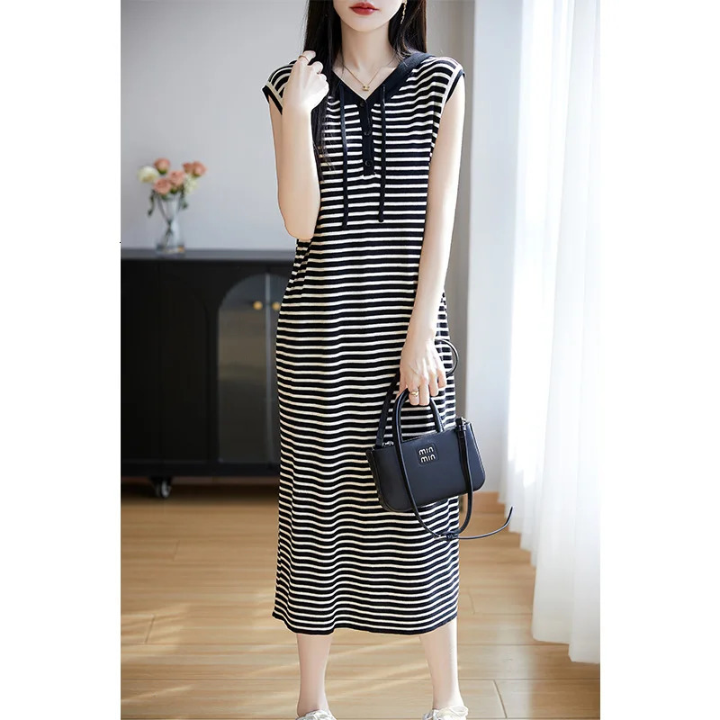 Younger Hoodie Contrast Color Ice Silk Stripe Knitted Tank Top for Womens Weight Loss Long Thin Long Sleeve 250402
