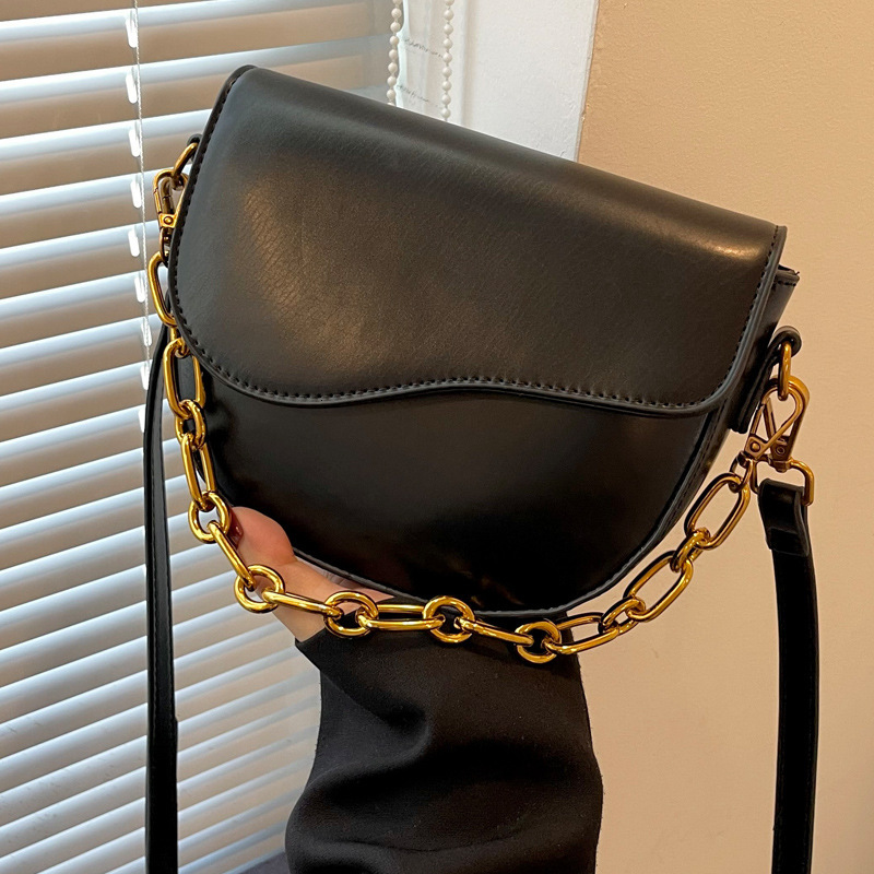 2025S Designer Women S Bag High Quality Stylish Minimalist Saddle For Autumn Trendy And Versatile Single Shoulder Crossbody Bag