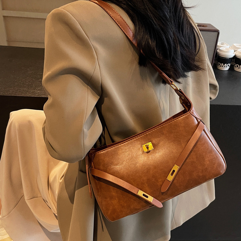 2025S Designer Women S Bag Fashionable Small Square For Women New Autumn Large Capacity Bag Trendy Single Shoulder High End Crossbody Bag