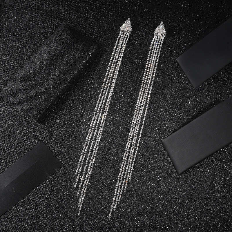 S Sier Needle Triangle Water Dia Exaggerated Extra Long tassels, Irregular hot Claw Chain Earrings, Simple and Skinny Style