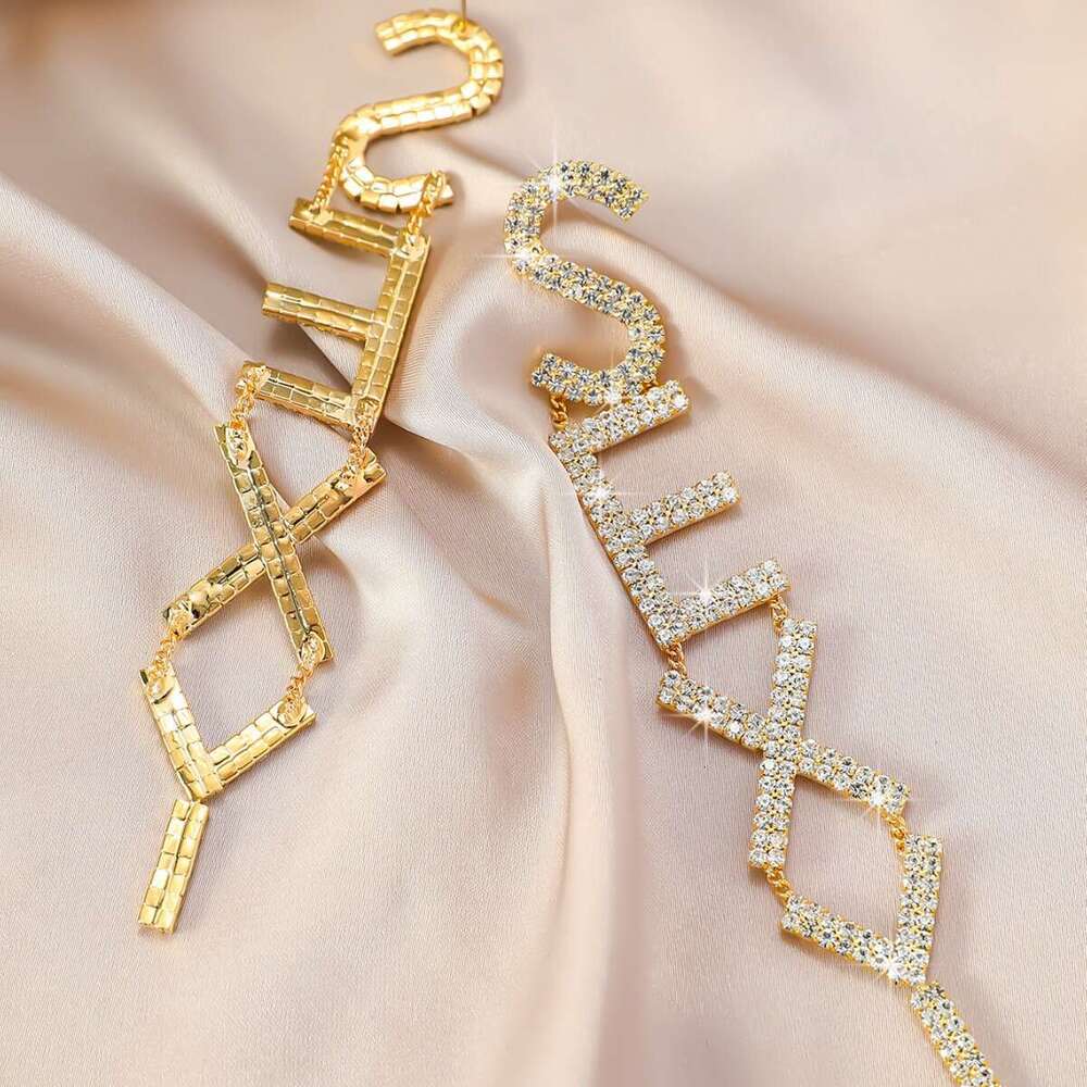 Earrings, fashionable geometric letter earrings, shiny long chain, high-end rhie earrings