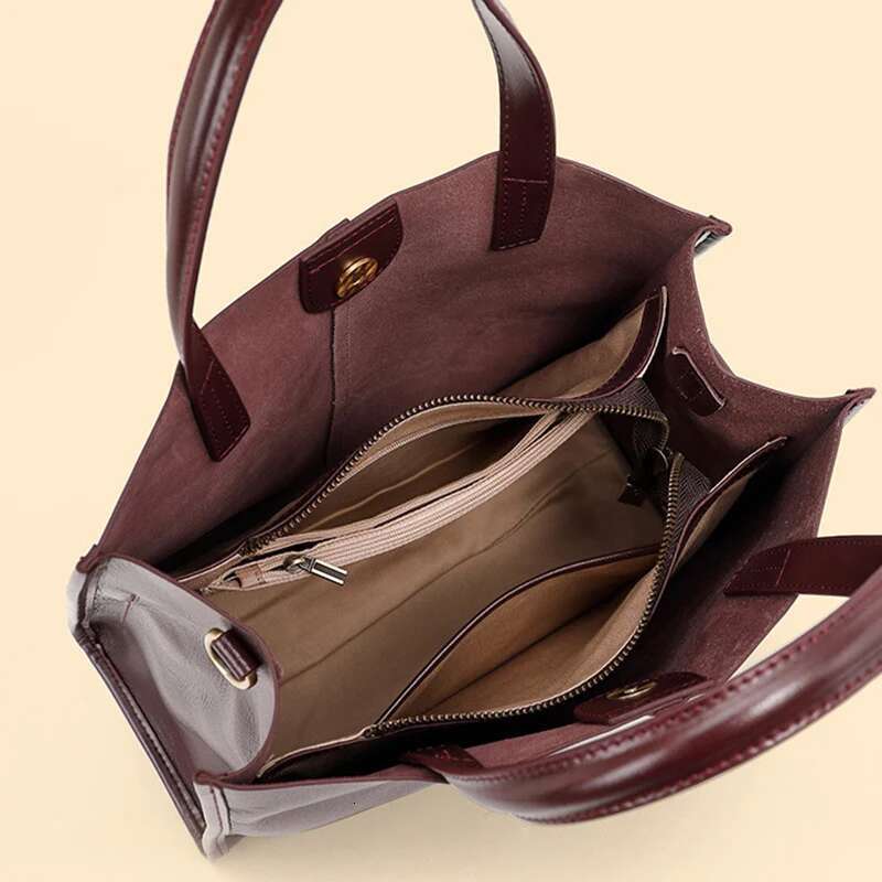 2025 Autumn New Women Genuine Leather Bucket Bag Female Large Capacity Shoulder Messenger Ladies Solid Color Retro Tote Handbag