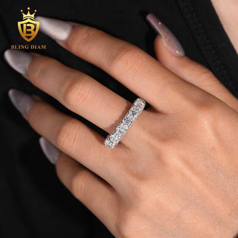 New Arrivals Moissanite Diamond 925 Sterling Silver Iced Out Engagement Rings Hoop Ring Round Cut Diamond Ring
