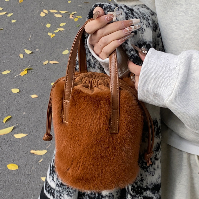 2025S Designer Women S Bag Autumn Winter Bucket For Women New Japanese And Korean Imitation Mink Fur Style Plush Handbag Niche Single Shoulder Crossbo
