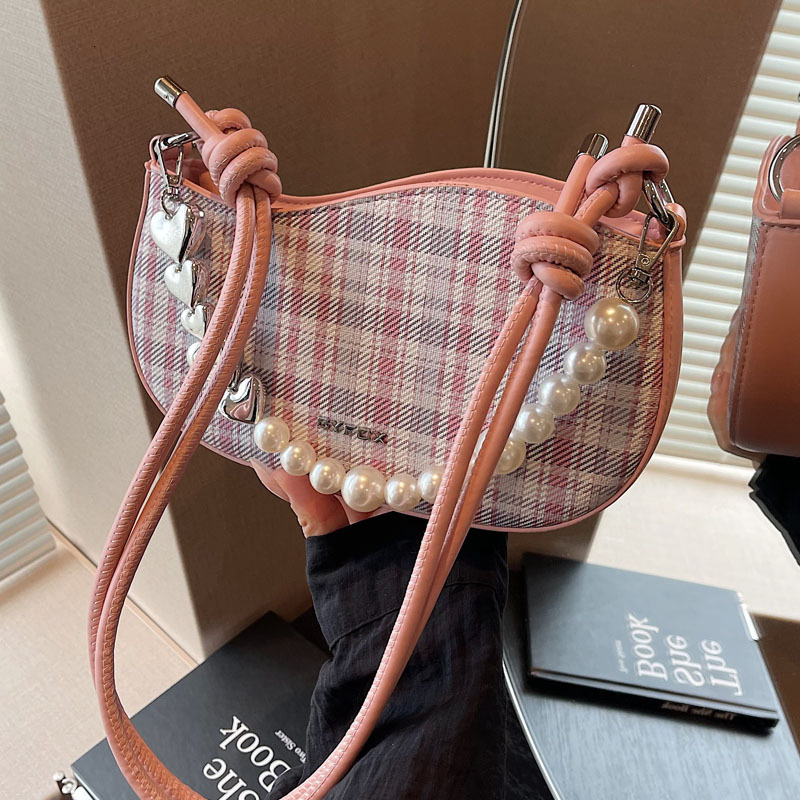 2025S Designer Women S Bag Fashionable Pearl Chain Armpit Bag New Niche Minimalist Handbag Stylish And Versatile Single Shoulder Crossbody Women S Bag