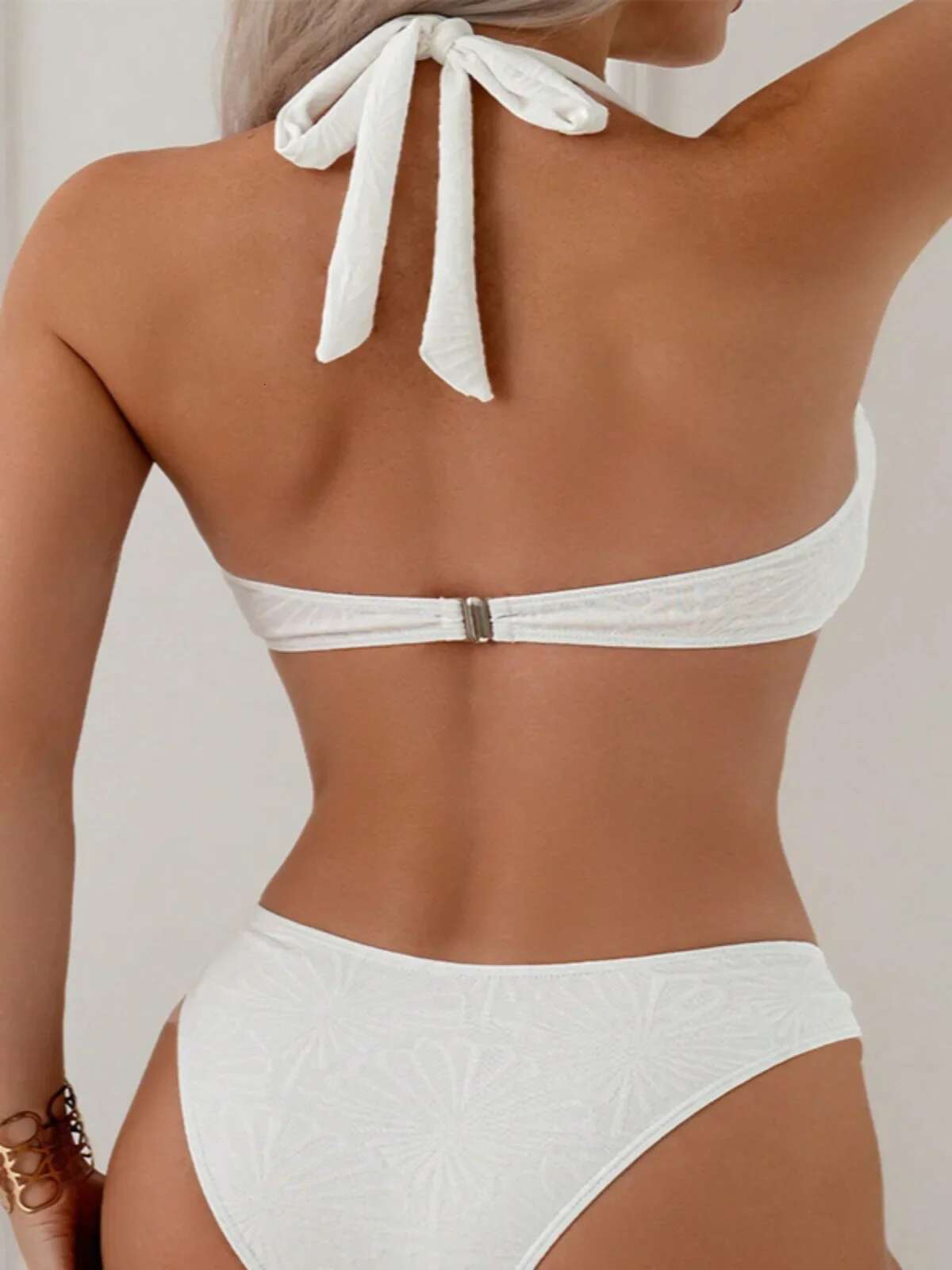 Dongdumaoyi Solid Color Two Piece Swimsuit Women S Heart Shaped Ring V Neck Bikini Set Sexy Halter Backless Lace Up Beach Vacation Swimwear