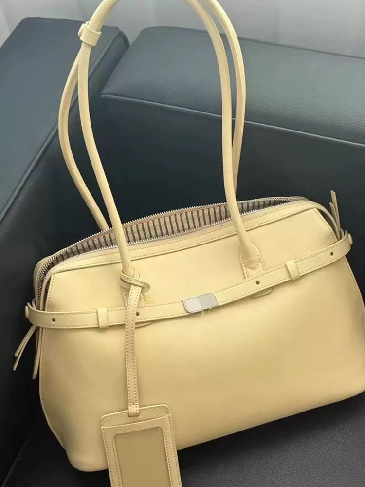 Internet Celebrity's Same 25 Year Spring New Large Capacity Briefcase, Niche High-End Handbag, Underarm Bag For Women
