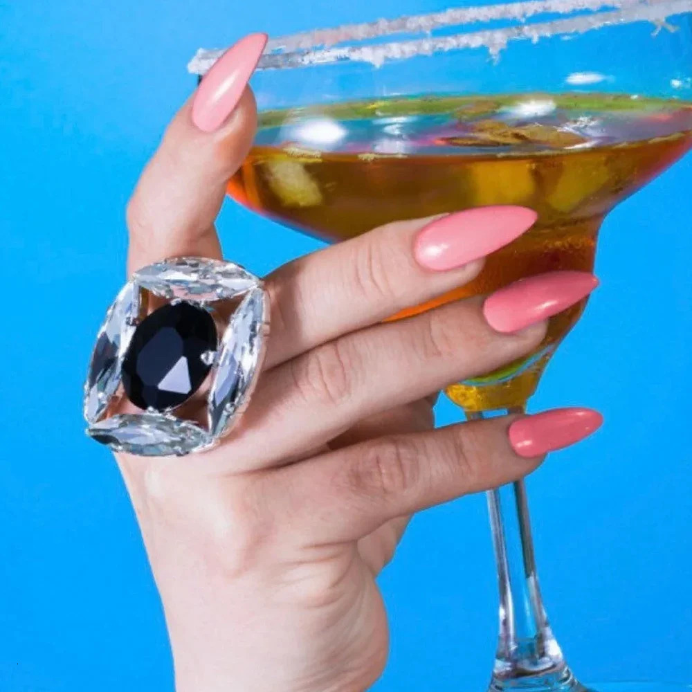 Bridal Black Large Crystal Rings Women Finger Accessories Wedding Bling Statement Open Ring Adjustable Jewelry Gift 251105