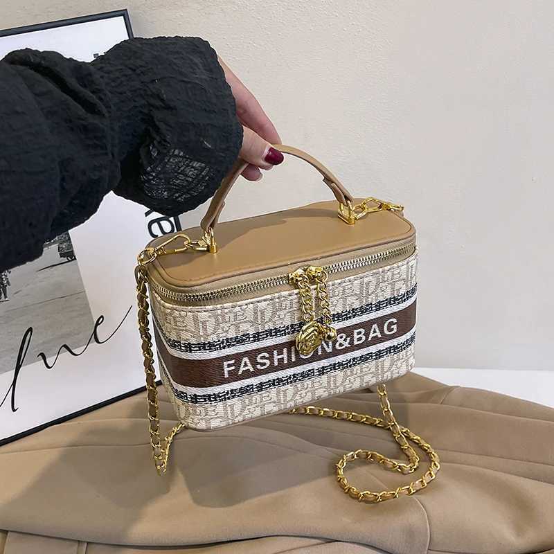 Elegant Designer Leather Handbag for Women Stylish Crossbody Shoulder Bag Ladies Tote Purse ClassicW251106