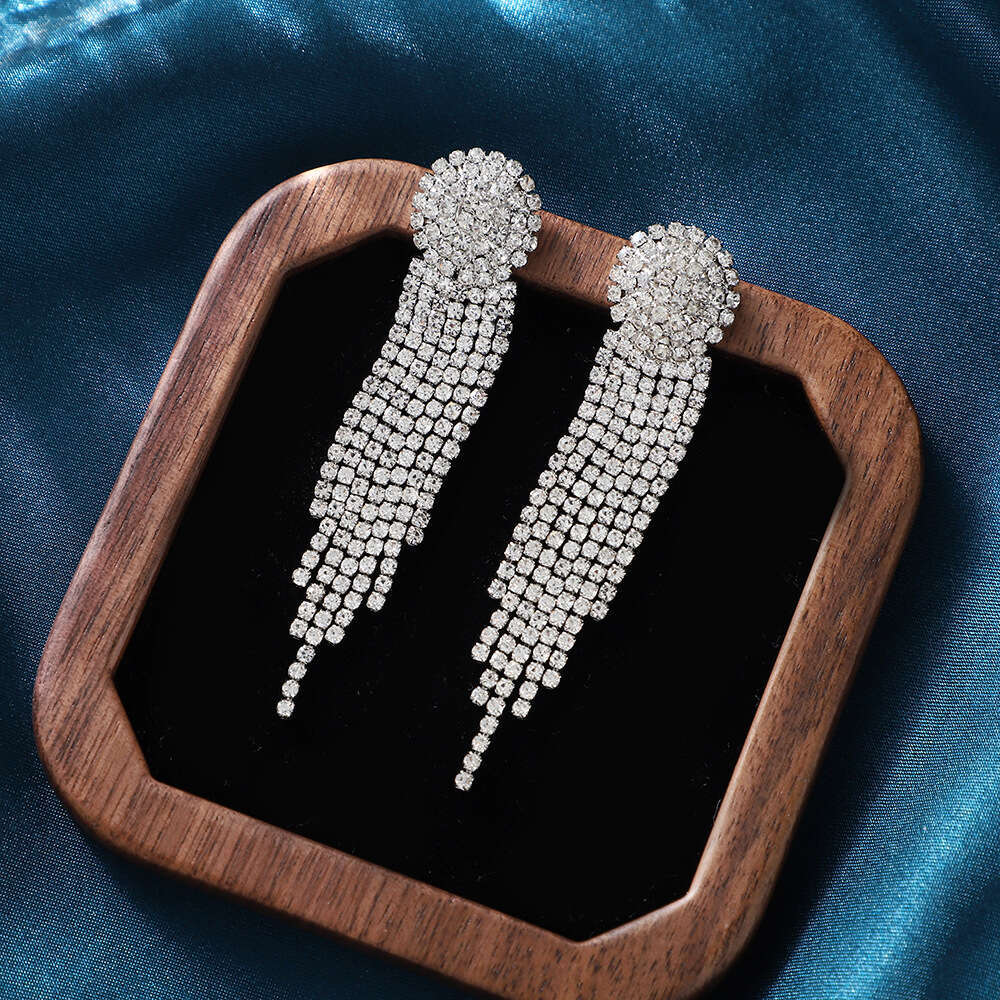 Hot selg tassel with temperament, long bow elegant full dia earrings, heart-shaped earrings