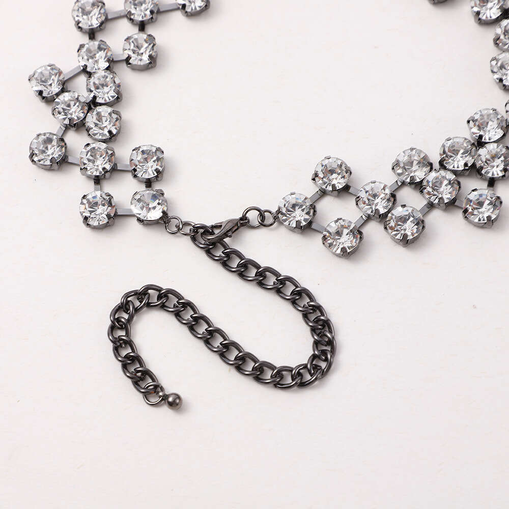 Dia studded temperament, personality, large NEW beads, short collarbone chain, Baroque bead pendant, necklace, necklace accessory