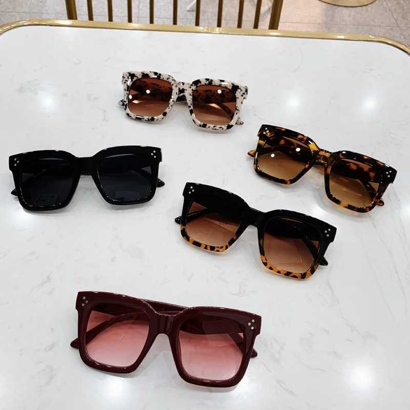 Oversized Square Sunglasses Woman Retro Black Driving Shades Eyewear Female Vintage Brand Designer Mirror Sun Glasses OculosC250411