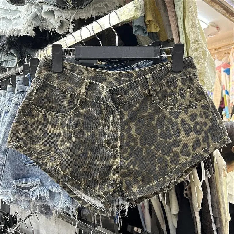 Fashionable Leopard Print Mini Shorts Womens Summer Club Low Waist A- Line Denim Pants Trendy Sexy Jeans 250407
