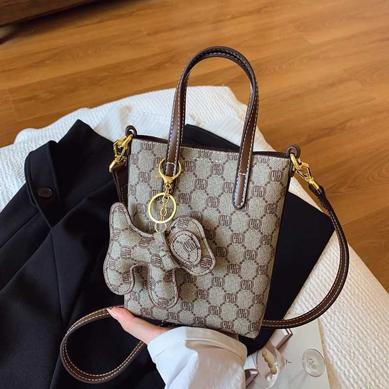 Durable Genuine Leather Tote Bag Womens Designer Crossbody Shoulder Handbag Elegant Purse Luxury ClassicW251106