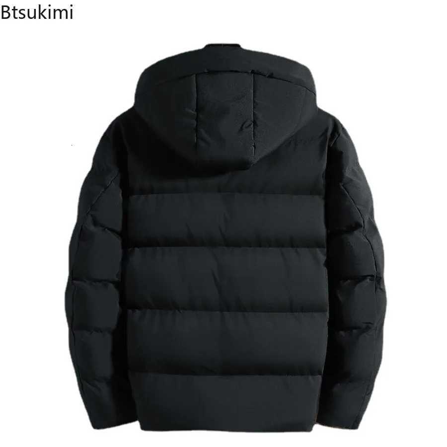 New Winter Men Jackets Thicken Parkas Fashion Warm Cotton-padded Jackets Outdoor Casual Stand Collar Hooded Windbreak Coats MaleT251107