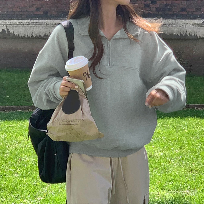 Women's new solid-color sportswear top, versatile gray color, with added insulation, pullover with turned-up collar, half-open front---SSL017