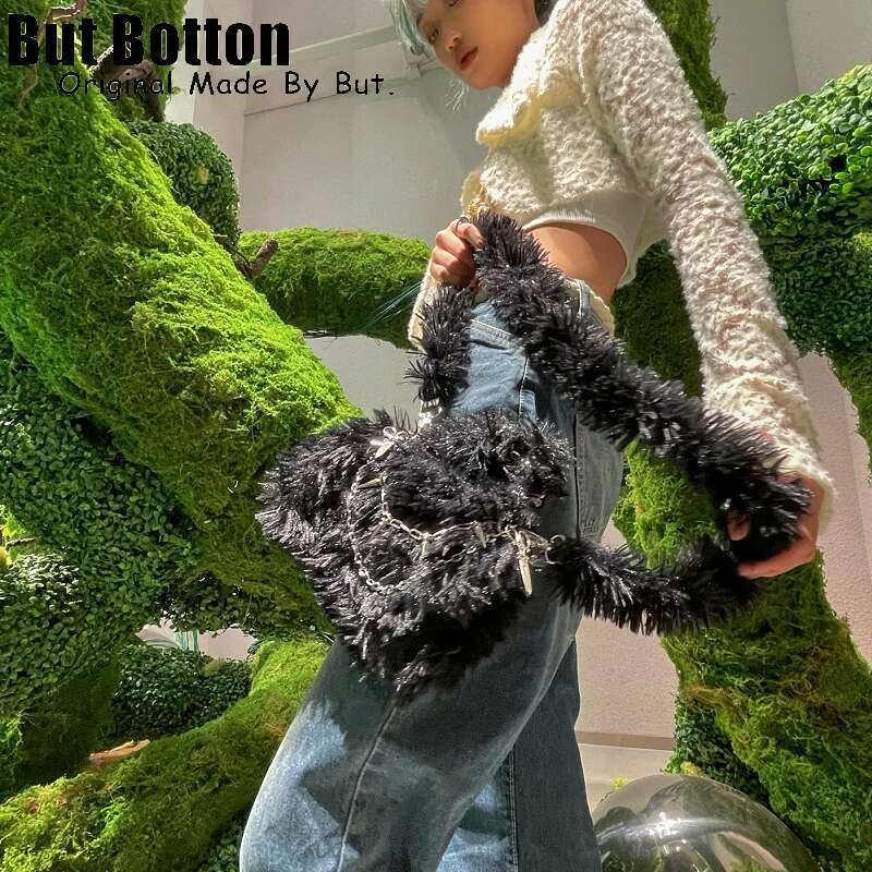 Gothic Lolita Girl Dark Black Furry Shoulder Bags Handbags Y2k Women Metal Punk Rivet Chain Winter Fluffy Messenger Bag Totes