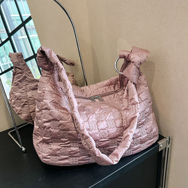 2025S Designer Women S Bag Cross New Cloud Plaid Pleated Single Shoulder Cotton Clothing Bag Women S Large Capacity Casual Tote Bag