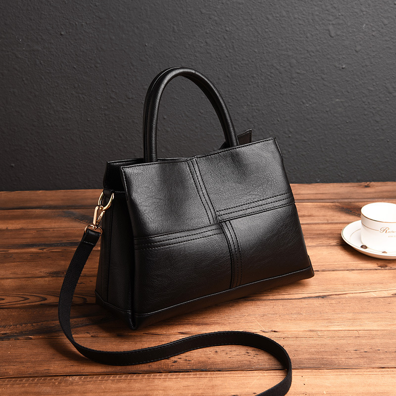 2025 New Design Bag Women's Fashion Large Capacity Tote Bag Middle-aged Mom Commuting Shoulder Handbag