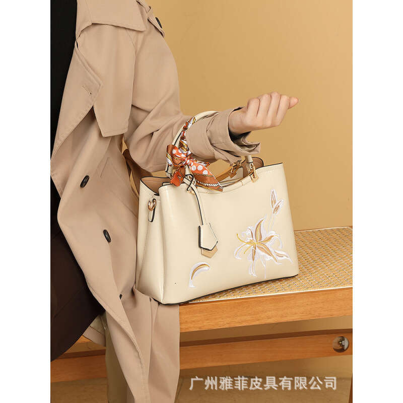 Designer Bag Birthday Mom Practical Suitable Mother In Law Ladies Gift Box For Year Old High End