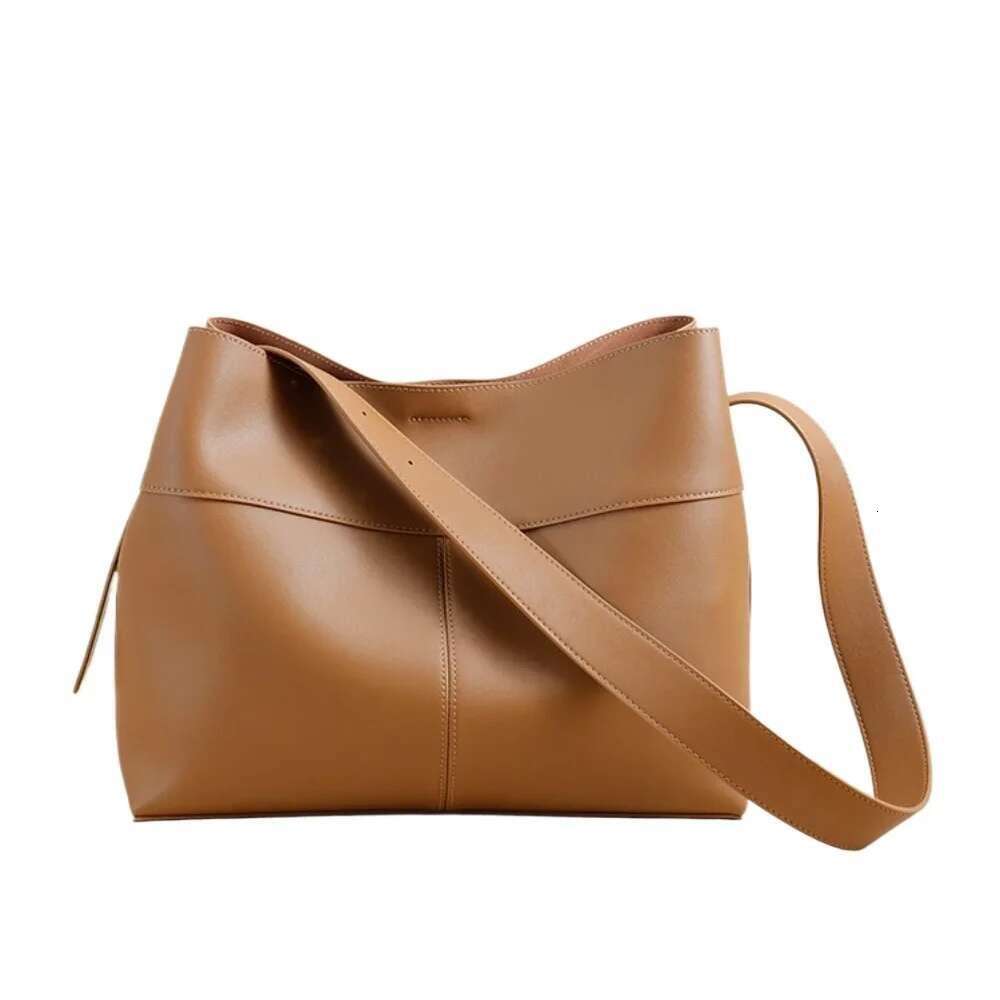 New Winter Large Capacity Camel Beige Color Travel Tote Glossy Cow Leather Women Single Shoulder Bag Adjustable Handbag