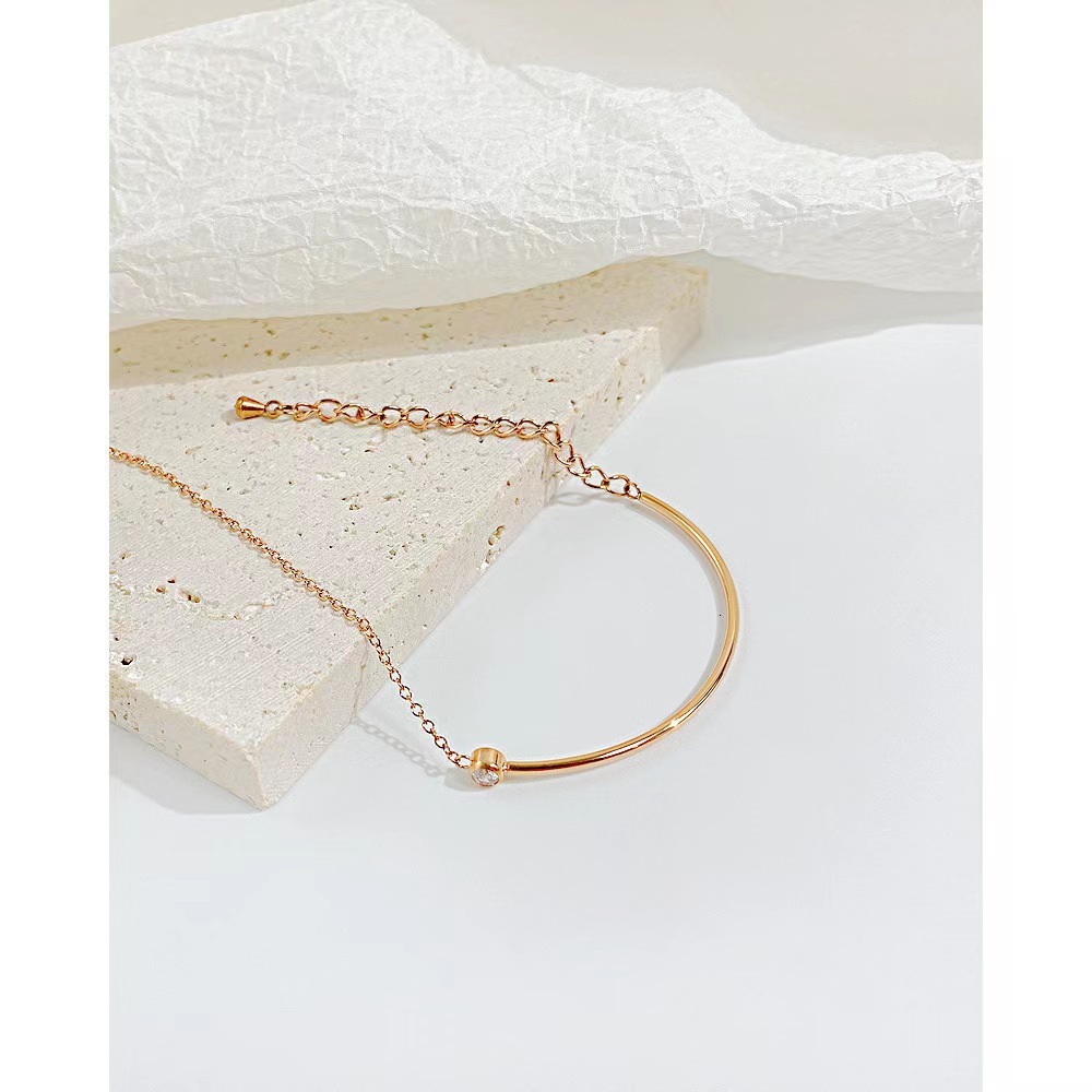 Dingyuan Korean version titanium steel simple personalized zircon bracelet for women, niche and cold style jewelry trend, high-end feeg