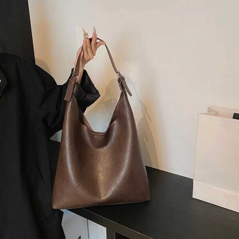 2025 New High-end Luxury Brand Ladies Leather Tote Bag Famous Designer Vintage Casual ParisW251106
